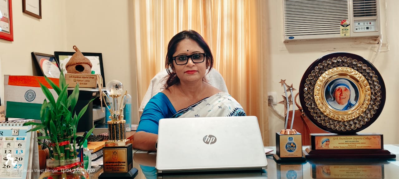 Dr. Madhuchhanda Lahiri, Principal of Seth Anandram Jaipuria College